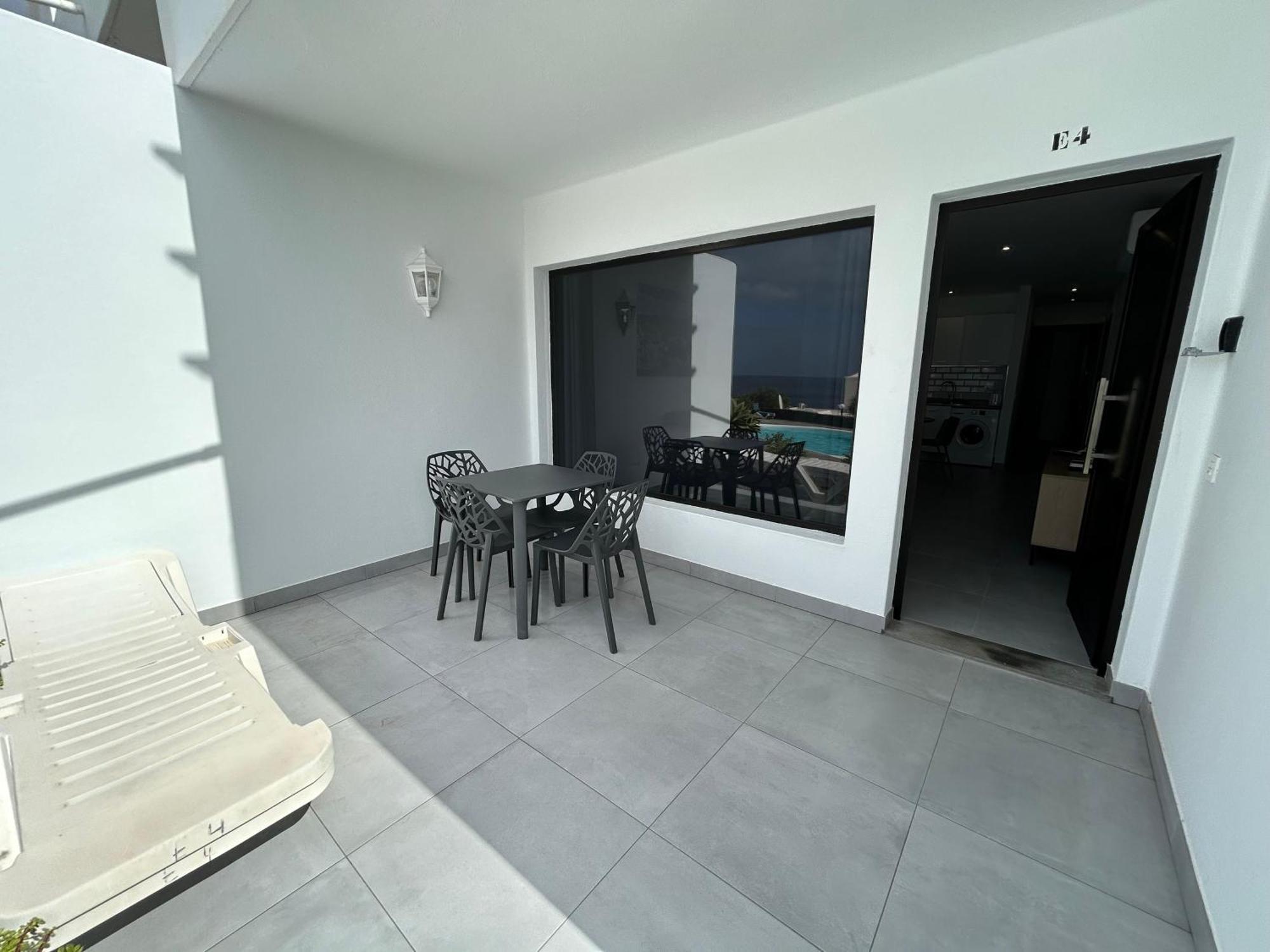 Stunning 2 Bedroom Seafront Apartment Puerto del Carmen  Exterior foto