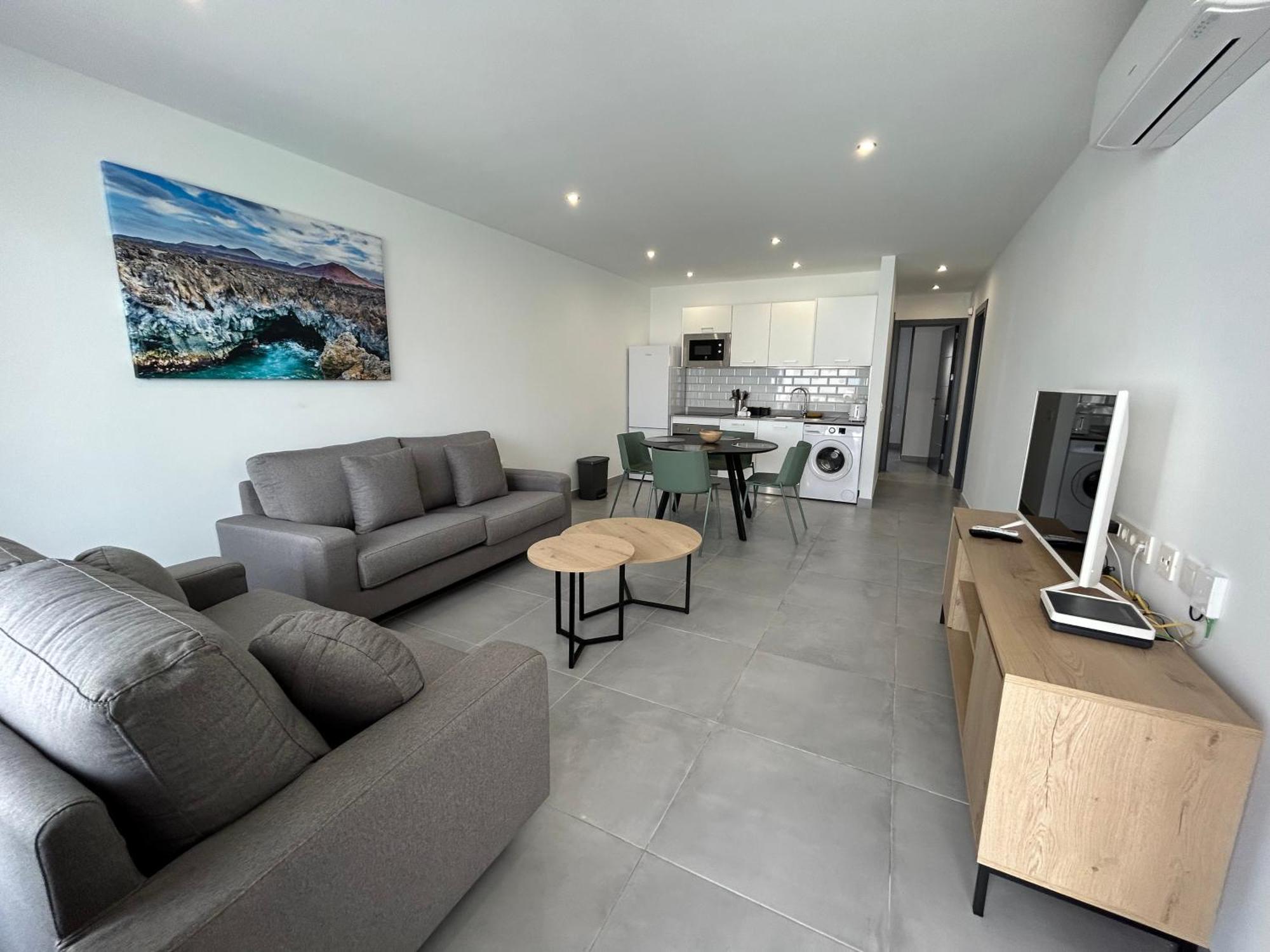 Stunning 2 Bedroom Seafront Apartment Puerto del Carmen  Exterior foto